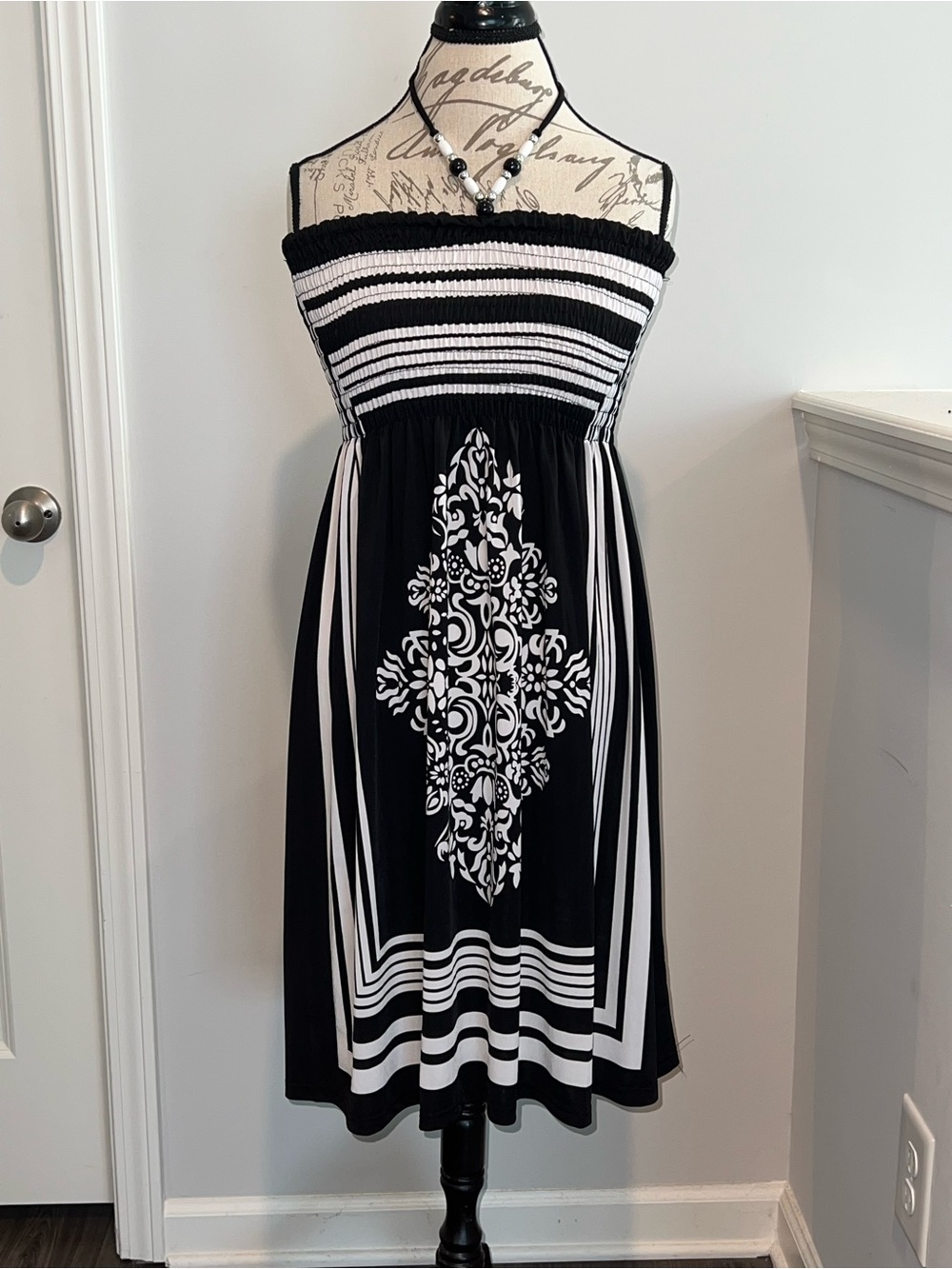 Cristinalove Black and White Strapless Summer Dress